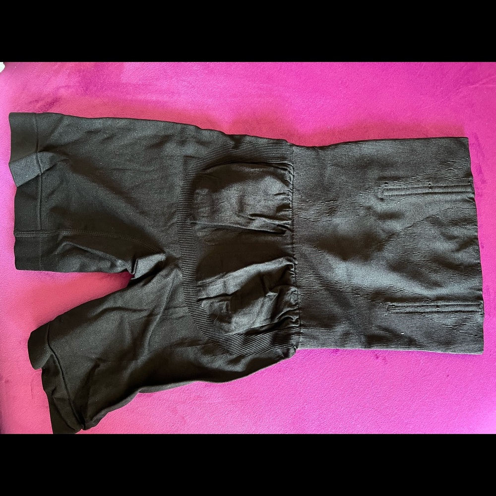 Shapewear compression control shorts